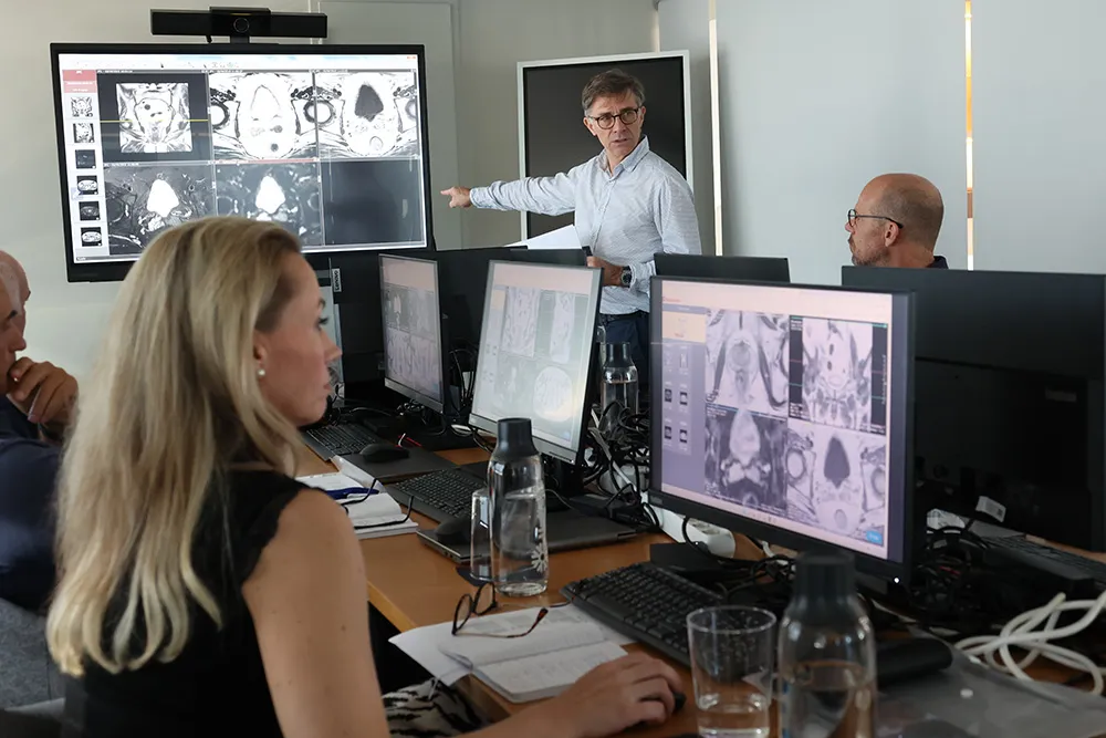 radiologists in office
